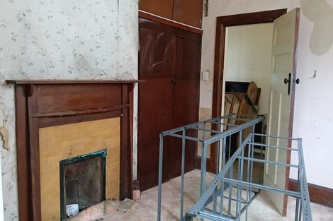 Photo of property in 28 Highbury Road, Highbury, Wellington, 6012