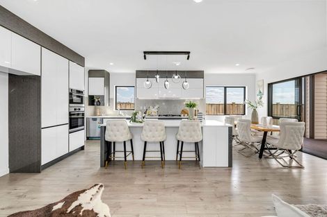 Photo of property in 73 Hughs Way, Flat Bush, Auckland, 2019