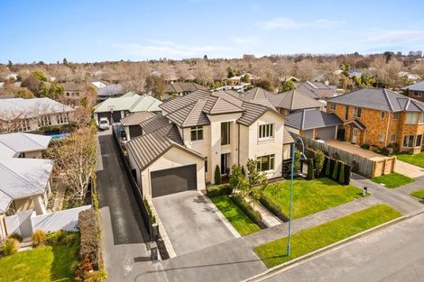 Photo of property in 68 Willowview Drive, Redwood, Christchurch, 8051