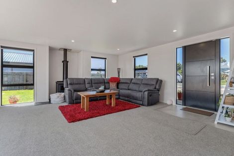 Photo of property in 15d Madison Street, Carterton, 5713