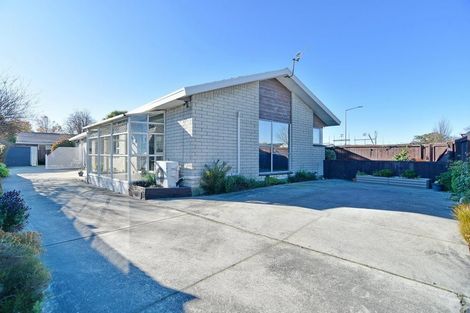 Photo of property in 1/168 Sawyers Arms Road, Bishopdale, Christchurch, 8053