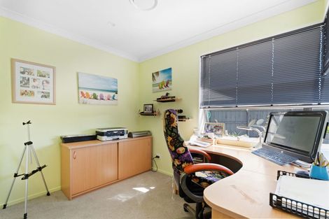 Photo of property in 14 Deans Place, Amberley, 7410