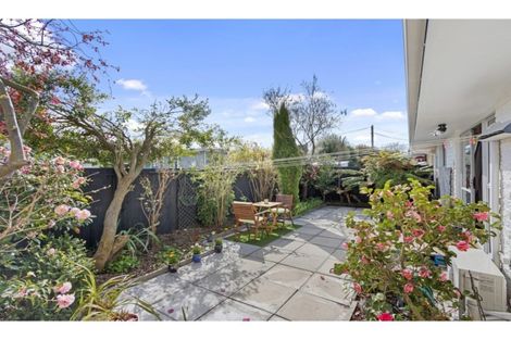 Photo of property in 2/30 Garvins Road, Hornby, Christchurch, 8042