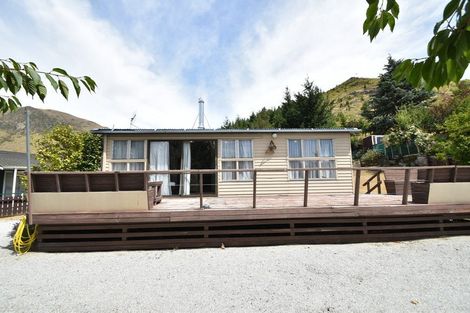Photo of property in 32 Black Peak Road, Omarama, 9412
