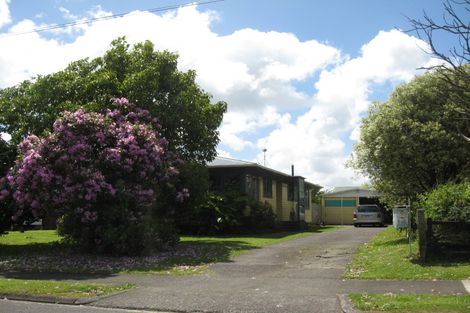 Photo of property in 5 Glenburn Place, Papakura, 2110