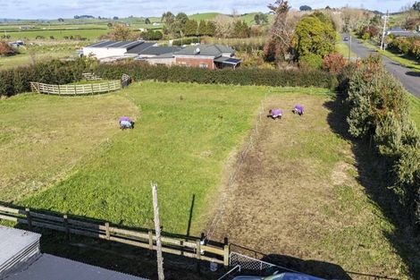 Photo of property in 16 Castle Street, Eltham, 4322