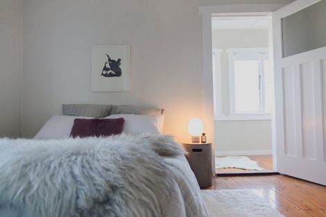 Photo of property in 112 Queen Street, Northcote Point, Auckland, 0627