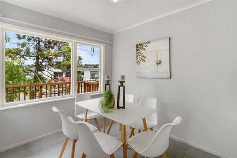 Photo of property in 1/2 Sunhaven Avenue, Glenfield, Auckland, 0629