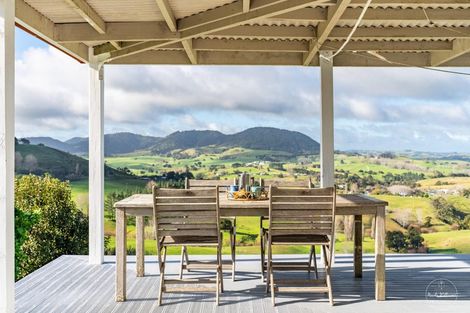 Photo of property in 24 Totara Rise, Maungaturoto, 0588