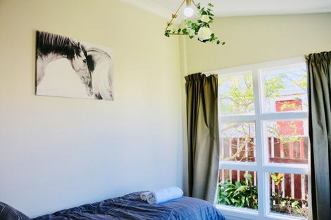 Photo of property in 211 The Parade, Island Bay, Wellington, 6023