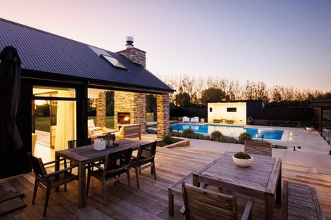 Photo of property in 72 Hartwell Drive, Kelvin Grove, Palmerston North, 4470