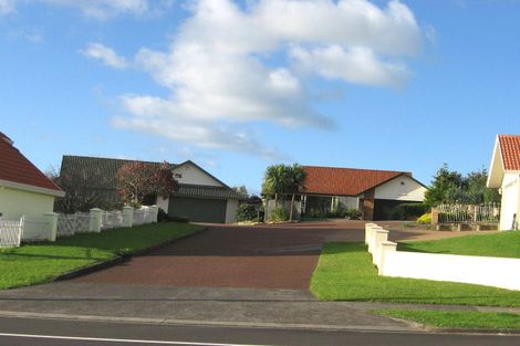 Photo of property in 1/28 Jane Eyre Drive, Somerville, Auckland, 2014