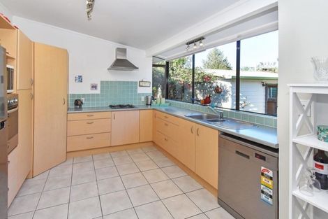 Photo of property in 52 Taihiki Road, Clarks Beach, 2122