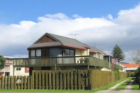 Photo of property in 1/26 Maunganui Road, Mount Maunganui, 3116
