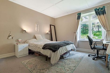 Photo of property in 2442 South Head Road, South Head, Helensville, 0874