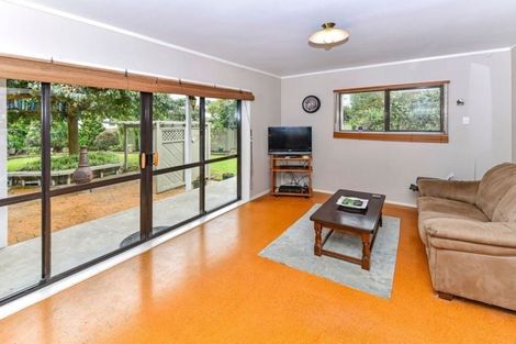 Photo of property in 19 Taihiki Road, Clarks Beach, 2122