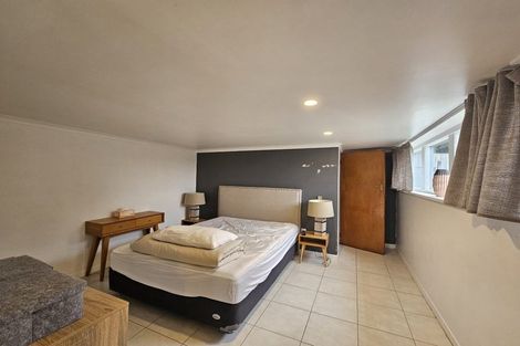 Photo of property in 18 Emily Place, Bellevue, Tauranga, 3110