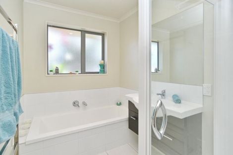 Photo of property in 17 Sincock Place, Kaiapoi, 7630