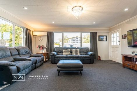 Photo of property in 387a Fergusson Drive, Heretaunga, Upper Hutt, 5018