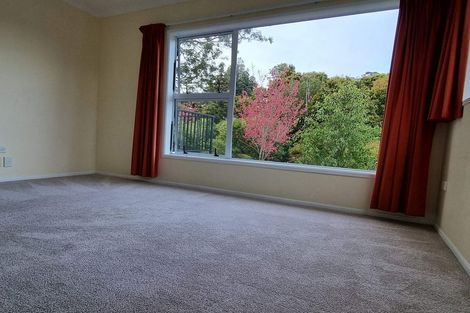 Photo of property in 28 Judkins Crescent, Cockle Bay, Auckland, 2014