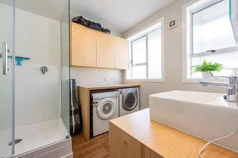 Photo of property in 2/72 Freyberg Street, Lyall Bay, Wellington, 6022