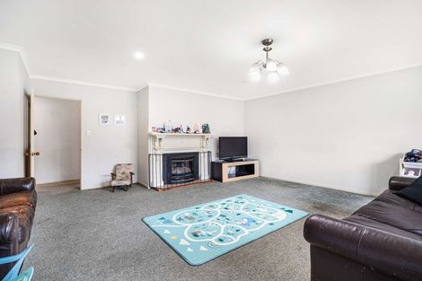 Photo of property in 30 Strachan Way, Highbury, Palmerston North, 4412