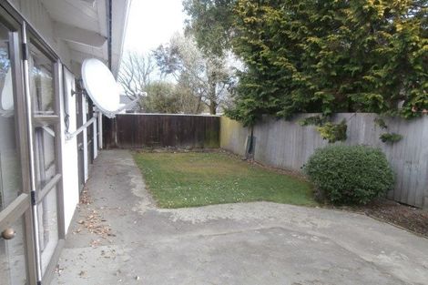 Photo of property in 235 Memorial Avenue, Burnside, Christchurch, 8053