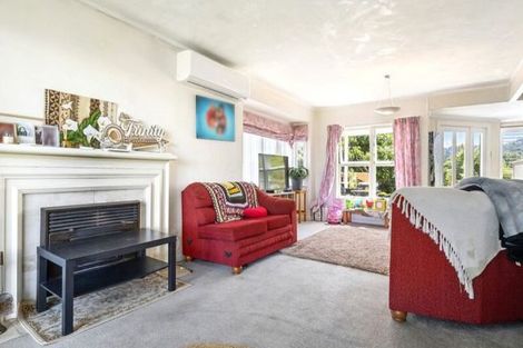 Photo of property in 6 Grendon Road, Titirangi, Auckland, 0604