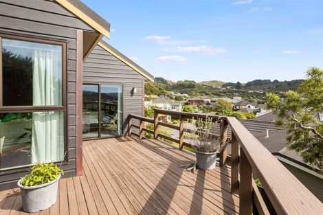 Photo of property in 14 Spyglass Lane, Whitby, Porirua, 5024