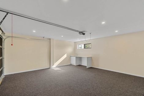 Photo of property in 8b Deuxberry Avenue, Northcote, Auckland, 0627