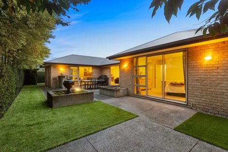 Photo of property in 9 Tawa Place, Parklands, Christchurch, 8083
