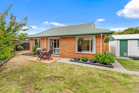 Photo of property in 2/15a Oakhampton Street, Hornby, Christchurch, 8042