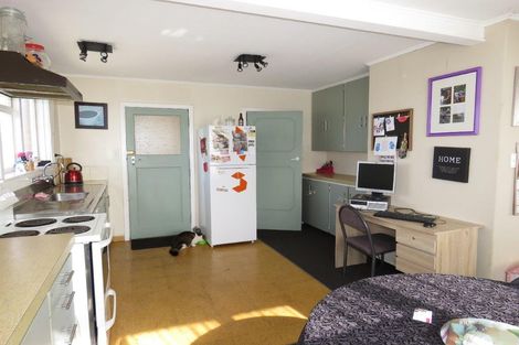 Photo of property in 303 Conyers Street, Strathern, Invercargill, 9812