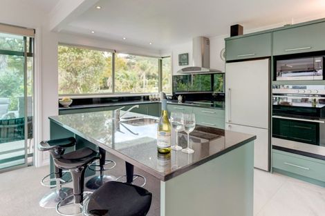 Photo of property in 13 Florance Avenue, Russell, 0202