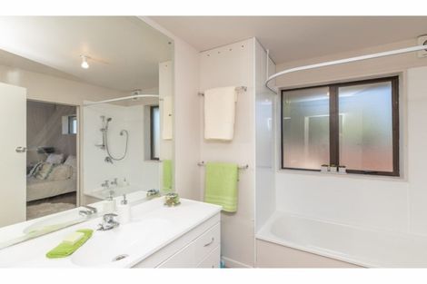 Photo of property in 10 Wentworth Street, Ilam, Christchurch, 8041