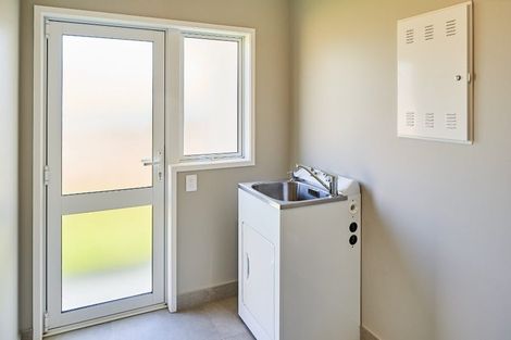 Photo of property in 113 Queen Charlotte Drive, Aotea, Porirua, 5024