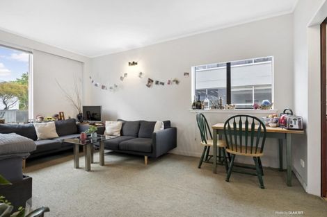 Photo of property in Hobson Court Flats, 14/70u Hobson Street, Thorndon, Wellington, 6011