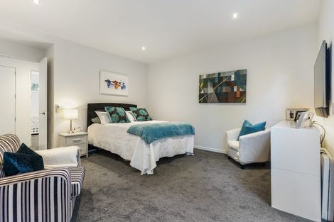 Photo of property in 4a Beach Road, Castor Bay, Auckland, 0620