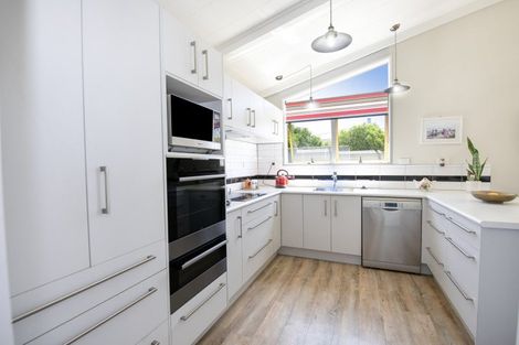 Photo of property in 1/10 Avondale Road, Taradale, Napier, 4112