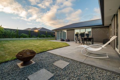 Photo of property in 33 Northmoor Boulevard, Rolleston, 7615