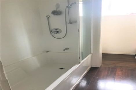 Photo of property in 281 Don Buck Road, Massey, Auckland, 0614