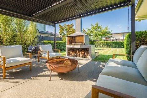 Photo of property in 18 Sterling Drive, Prebbleton, 7604