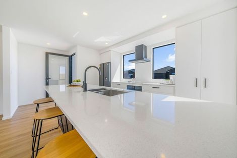 Photo of property in 34 Cousins Street, Woodend, 7691