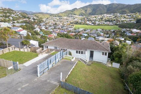 Photo of property in 42 Victory Avenue, Karori, Wellington, 6012