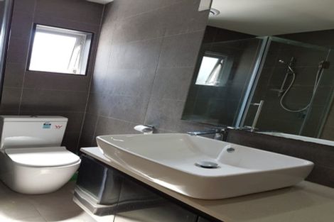 Photo of property in 208 Don Buck Road, Massey, Auckland, 0614