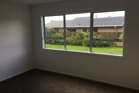 Photo of property in 114 Oaktree Avenue, Browns Bay, Auckland, 0630