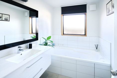 Photo of property in 29 Stillwater Avenue, Burwood, Christchurch, 8083