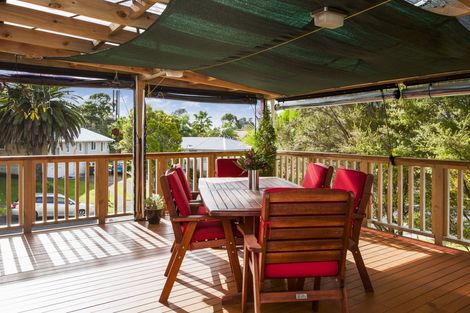 Photo of property in 33 Cutler Street, New Lynn, Auckland, 0600