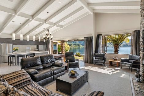 Photo of property in 17 Steep Street, Lake Okareka, Rotorua, 3076