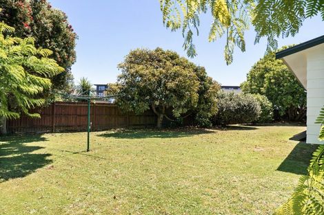 Photo of property in 15 Monowai Street, Mount Maunganui, 3116